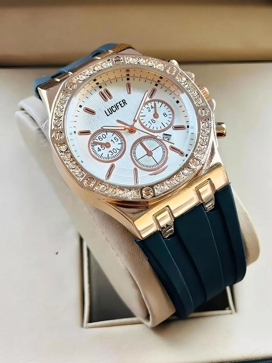 Lucifer Date Functioning Genuine Quality Softest Silicon Strap Quartz Analog Watch