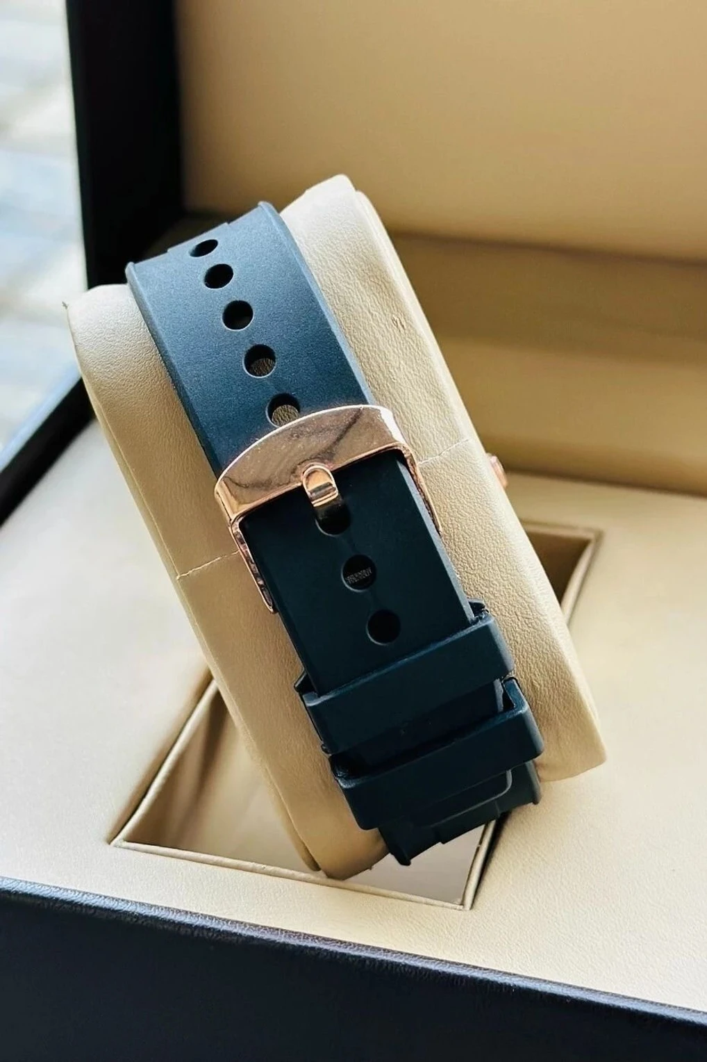 Lucifer Date Functioning Genuine Quality Softest Silicon Strap Quartz Analog Watch